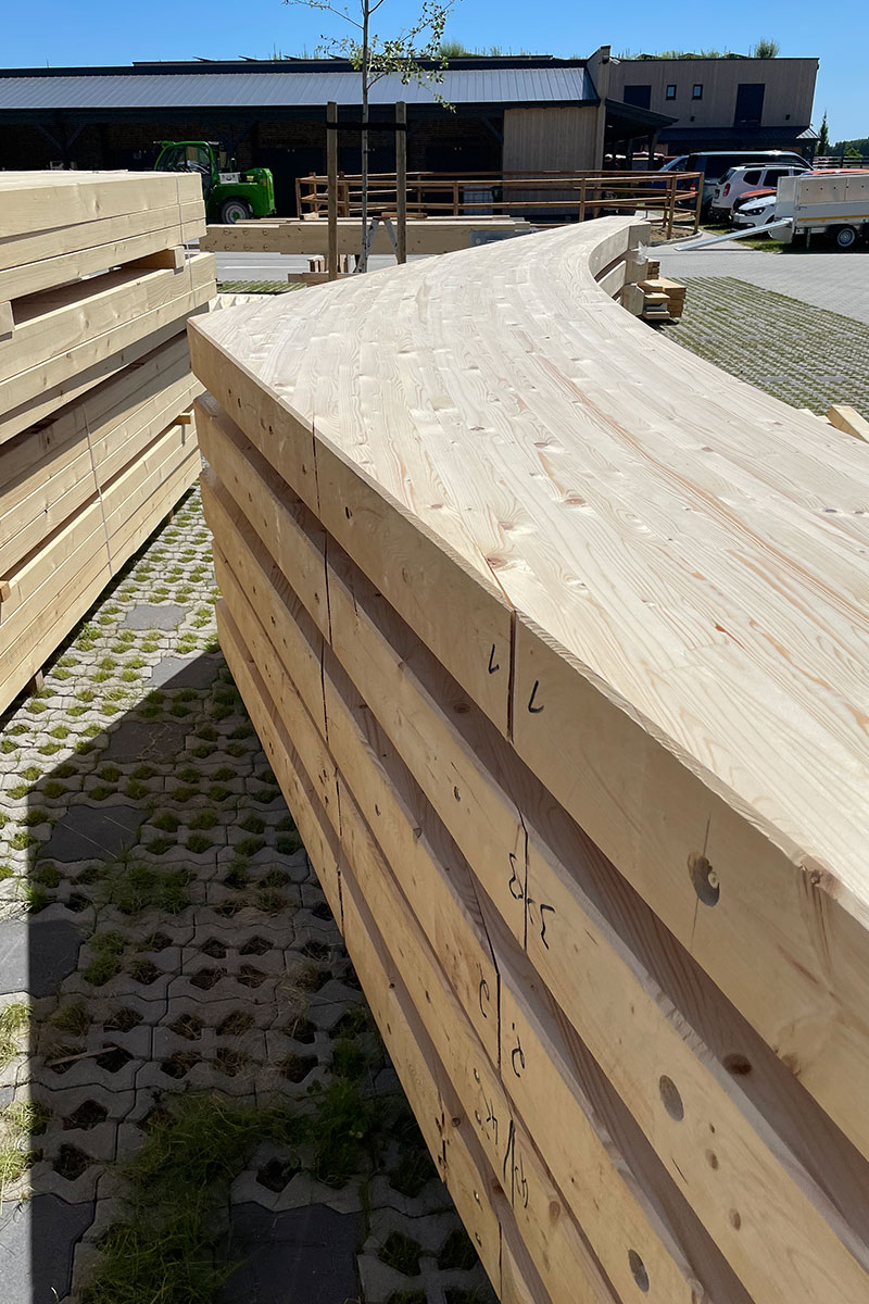 Satteldachbinder für den Hallenbau aus Holz